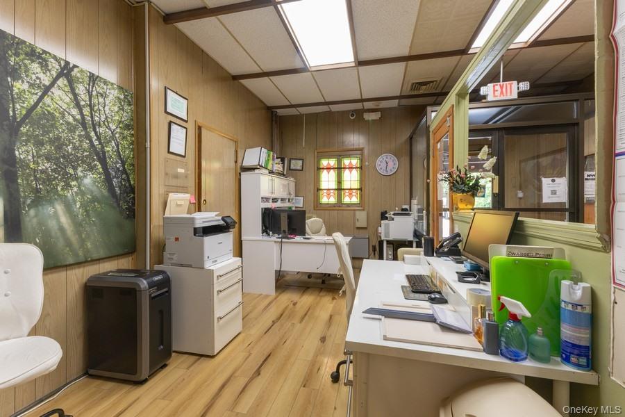 5836 Catalpa Avenue Property Photo 36