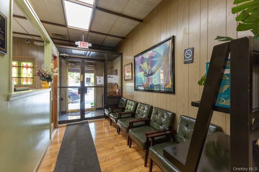 5836 Catalpa Avenue Property Photo 37