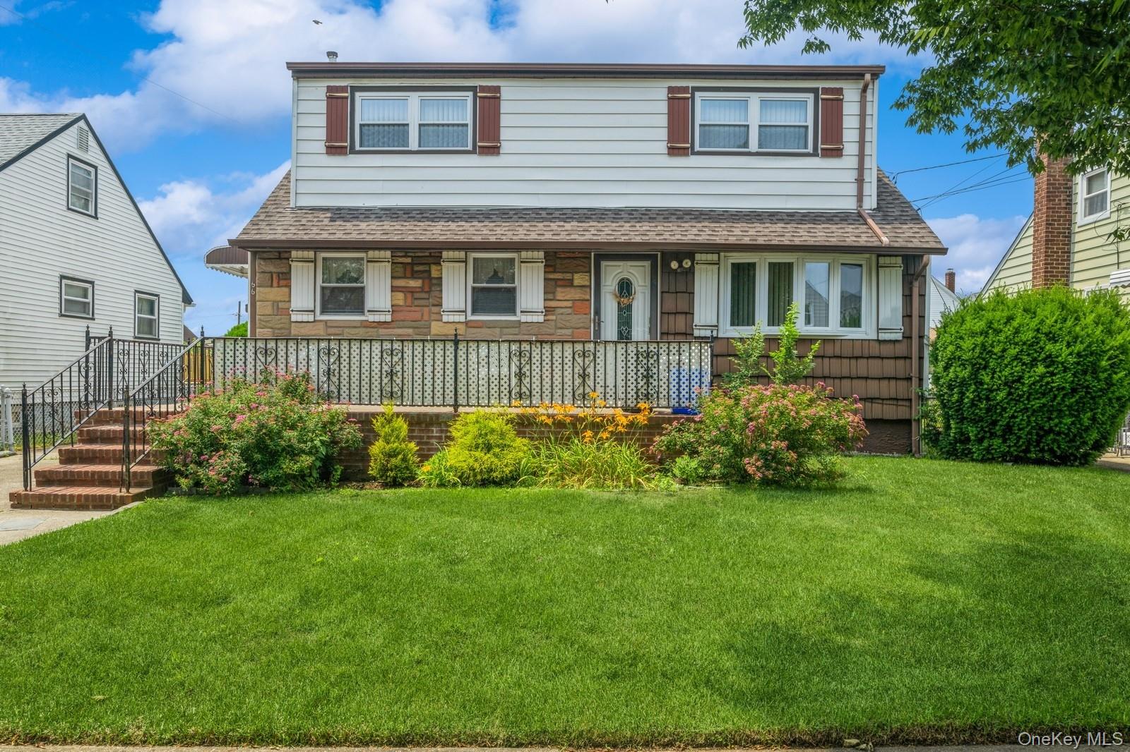 66 Gates Avenue Property Photo 1