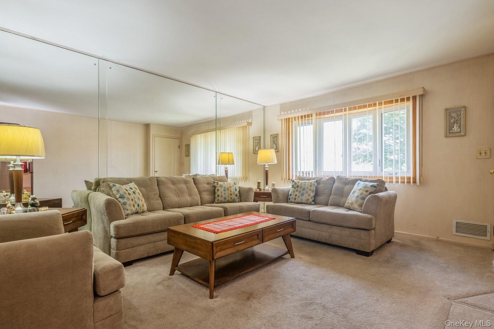 66 Gates Avenue Property Photo 6