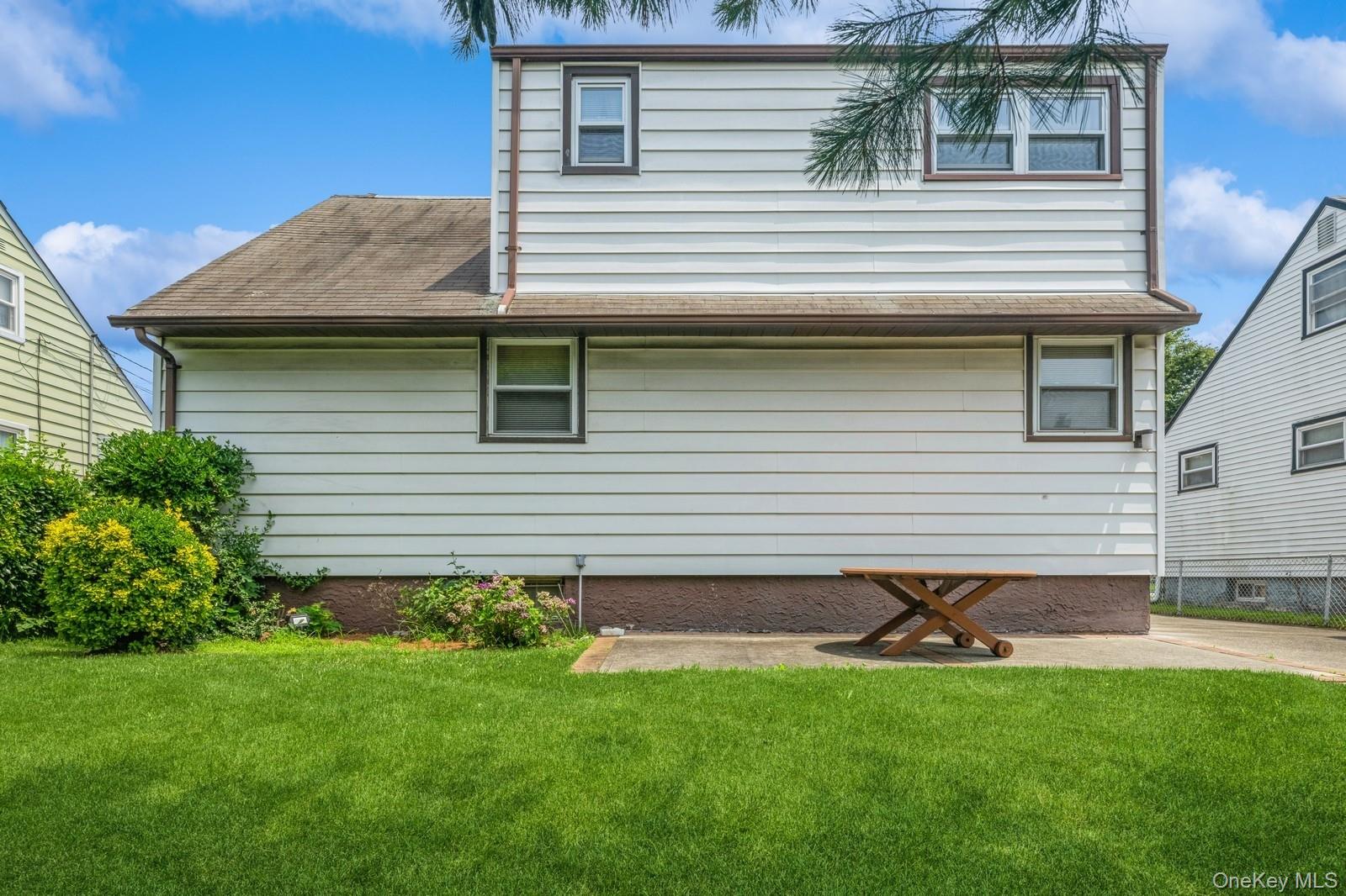 66 Gates Avenue Property Photo 31