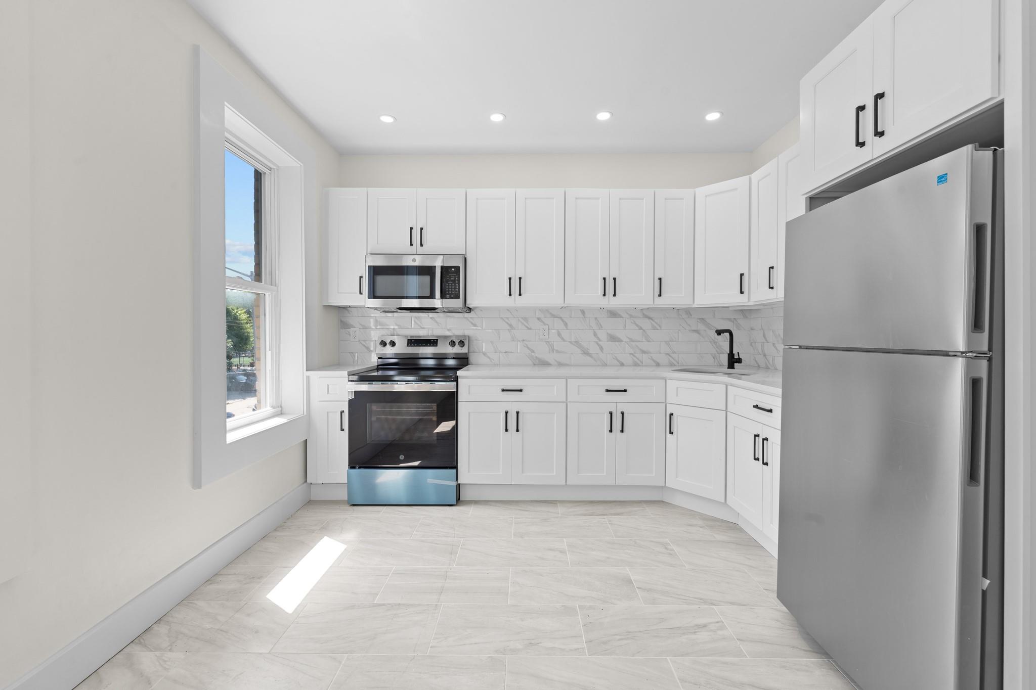 256 Herzl Street Property Photo 1