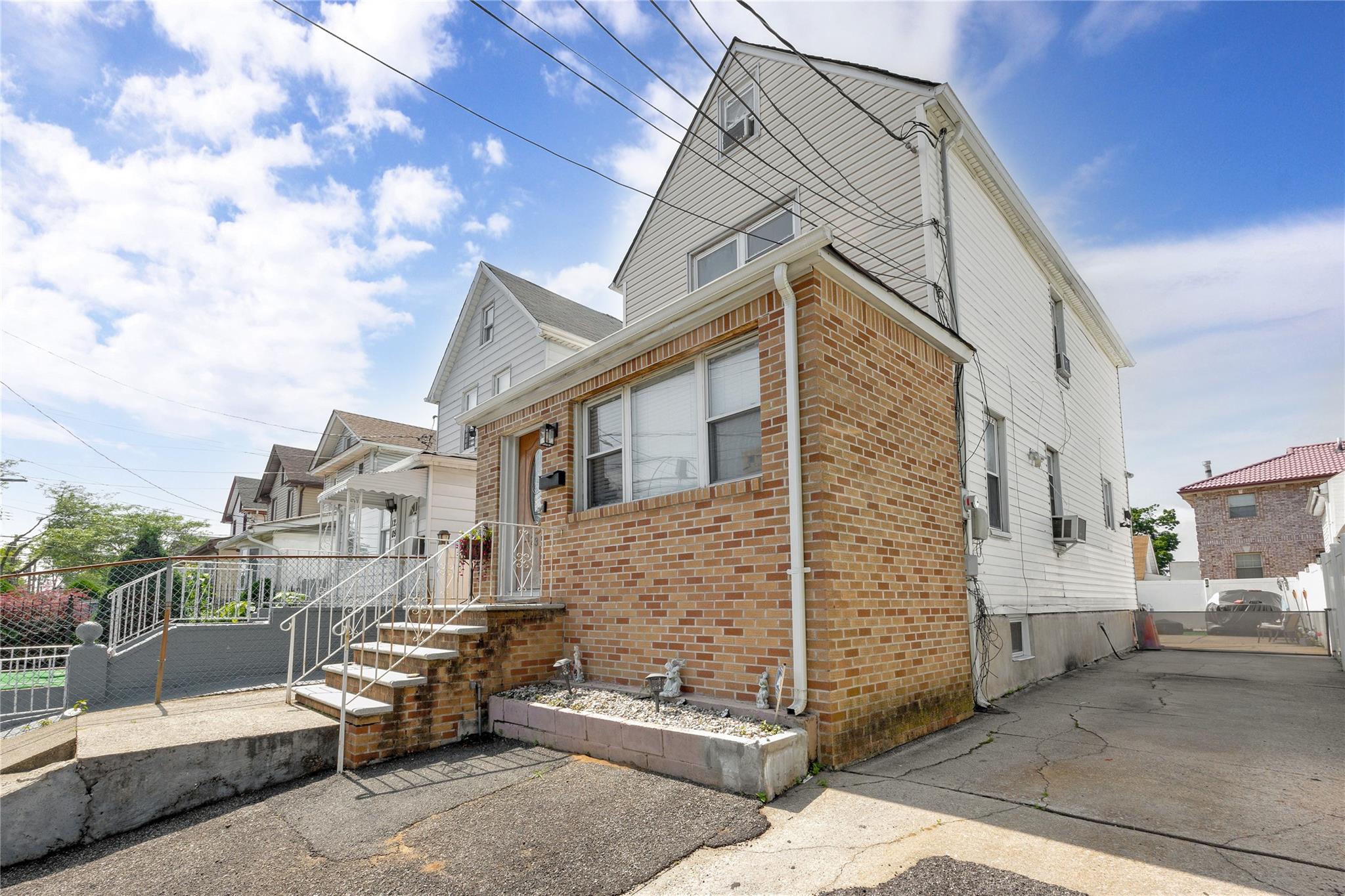 12311 115th Avenue Property Photo 1