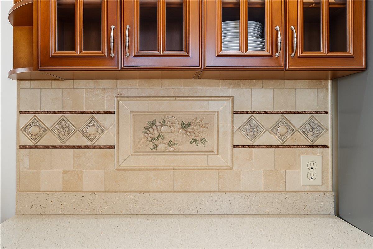 8421 169th Street Property Photo 7