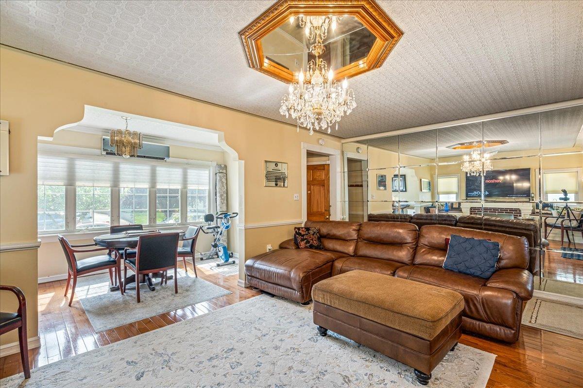 8421 169th Street Property Photo 10