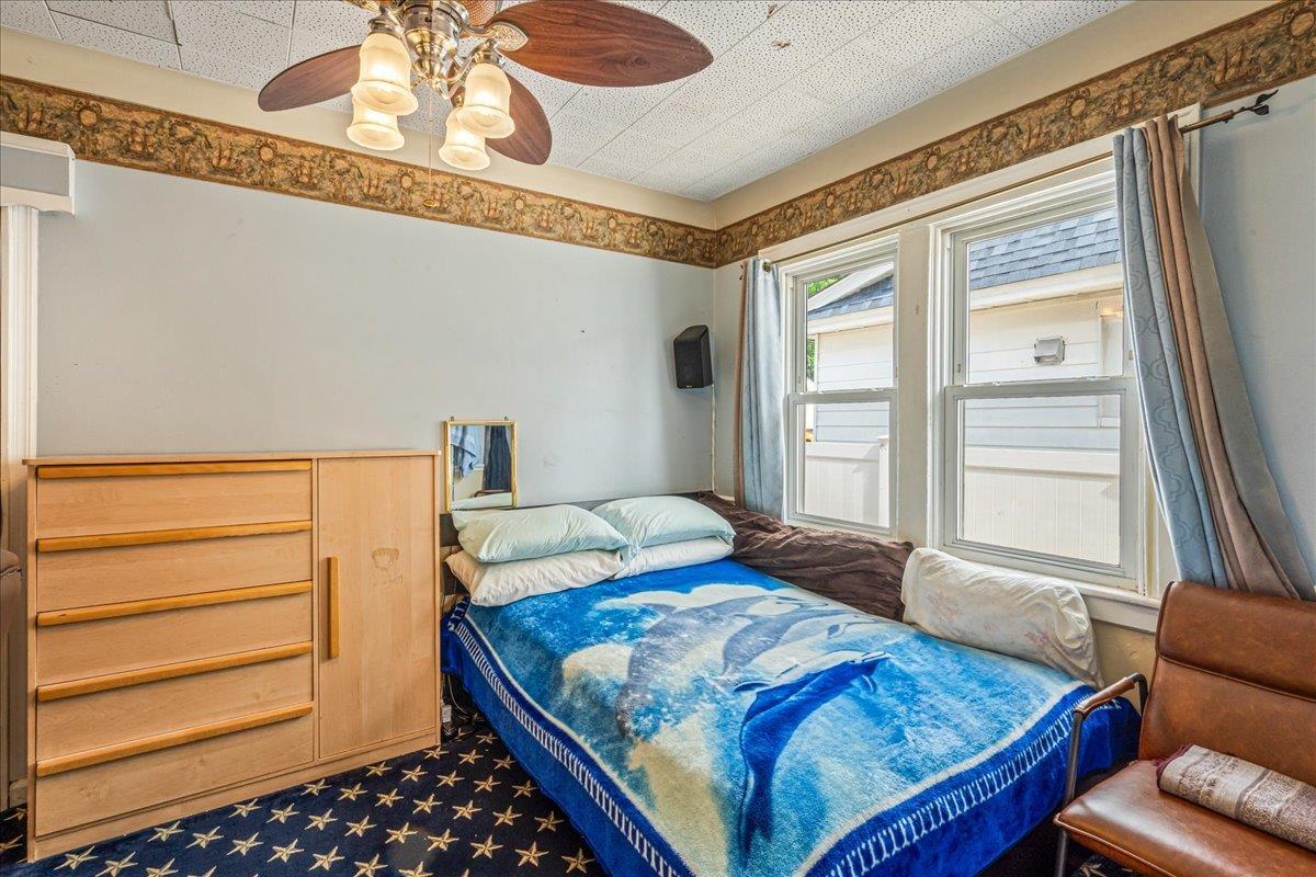 8421 169th Street Property Photo 15