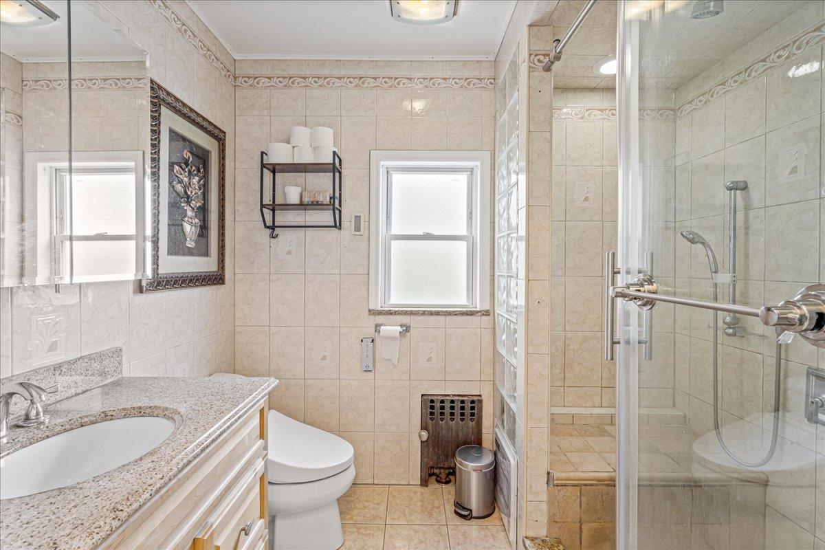 8421 169th Street Property Photo 19