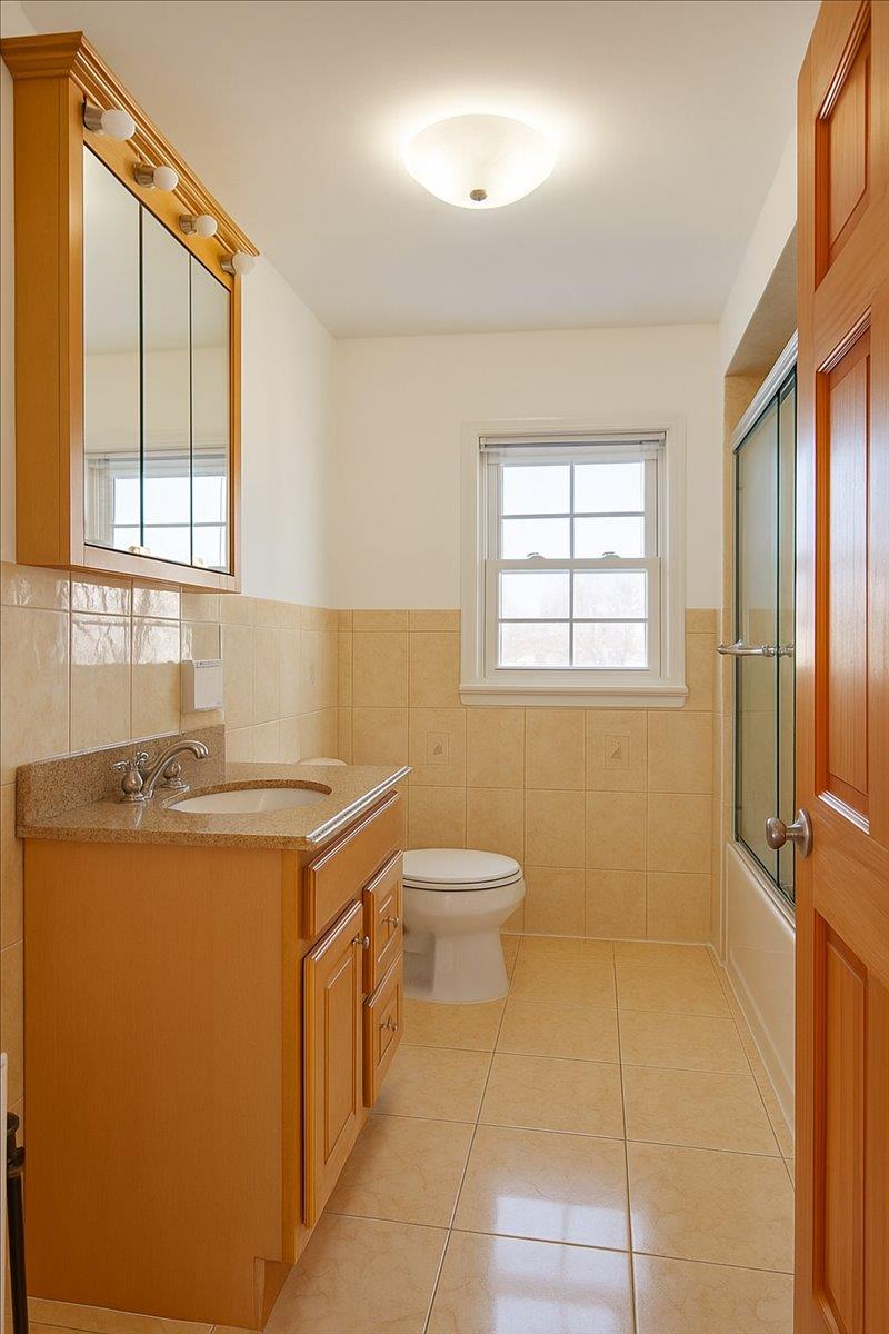 8421 169th Street Property Photo 22