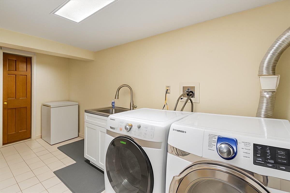 8421 169th Street Property Photo 32