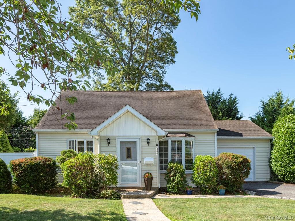 306 Clay Avenue Property Photo 1