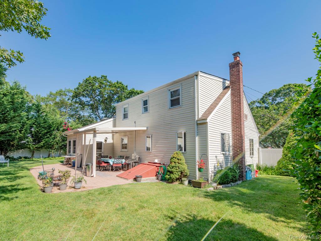 306 Clay Avenue Property Photo 3