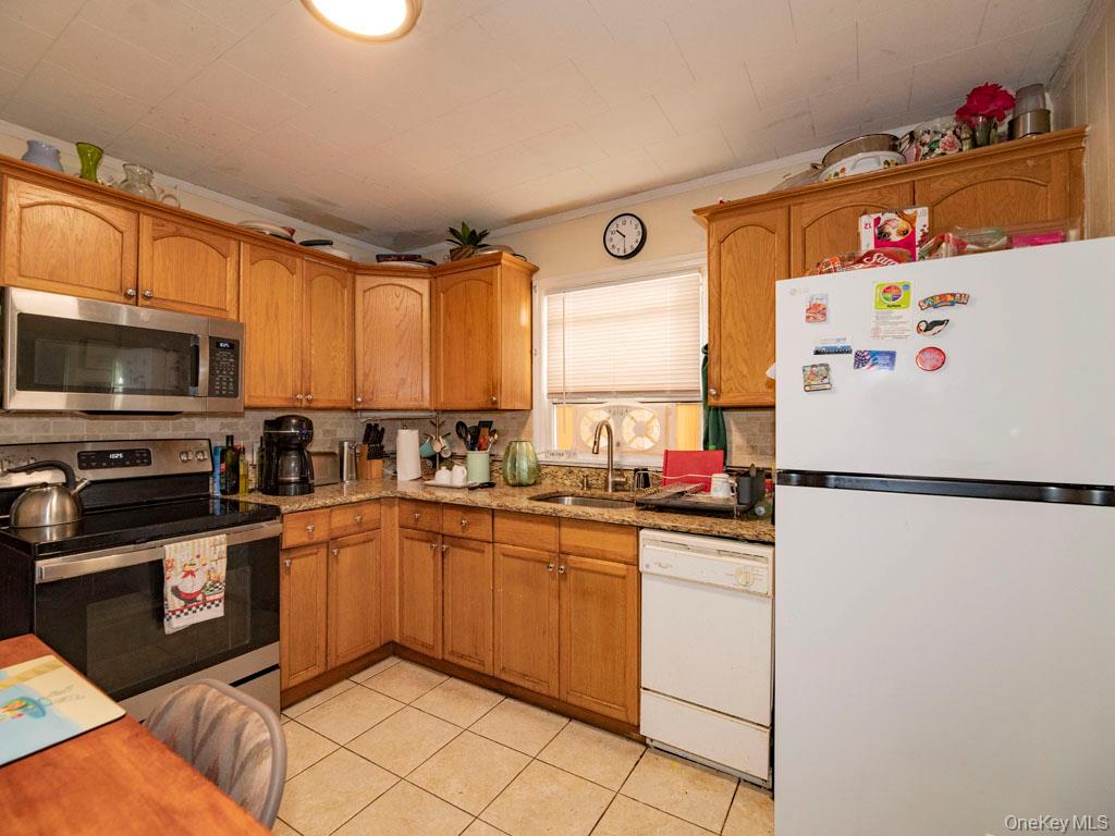 306 Clay Avenue Property Photo 10