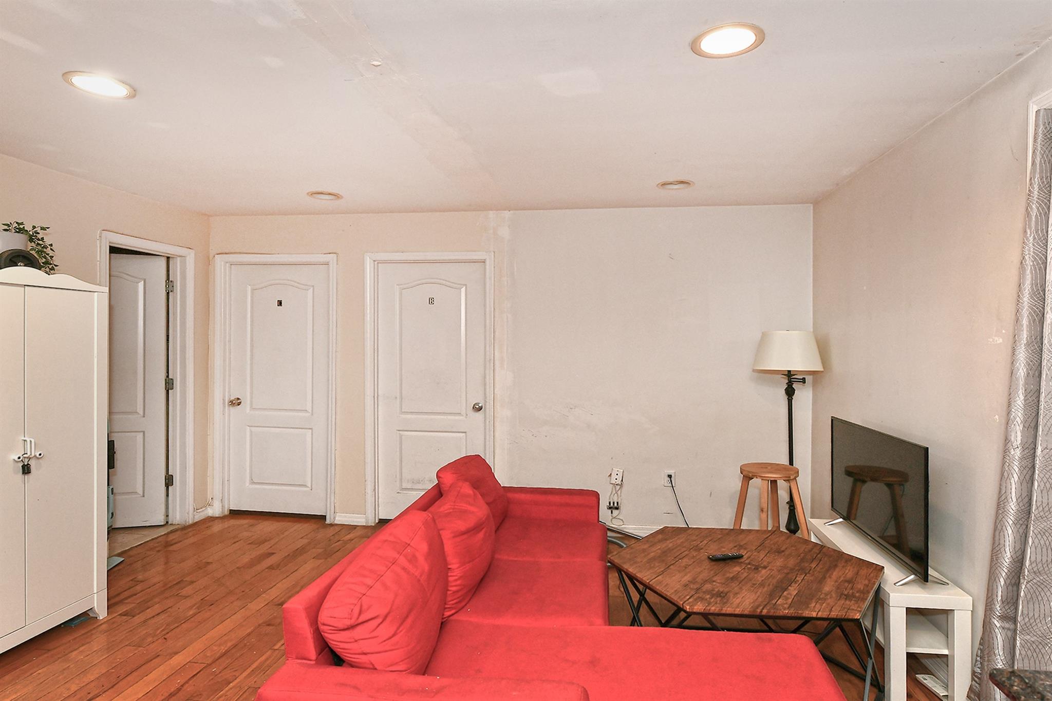 1244 Jefferson Avenue Property Photo 5