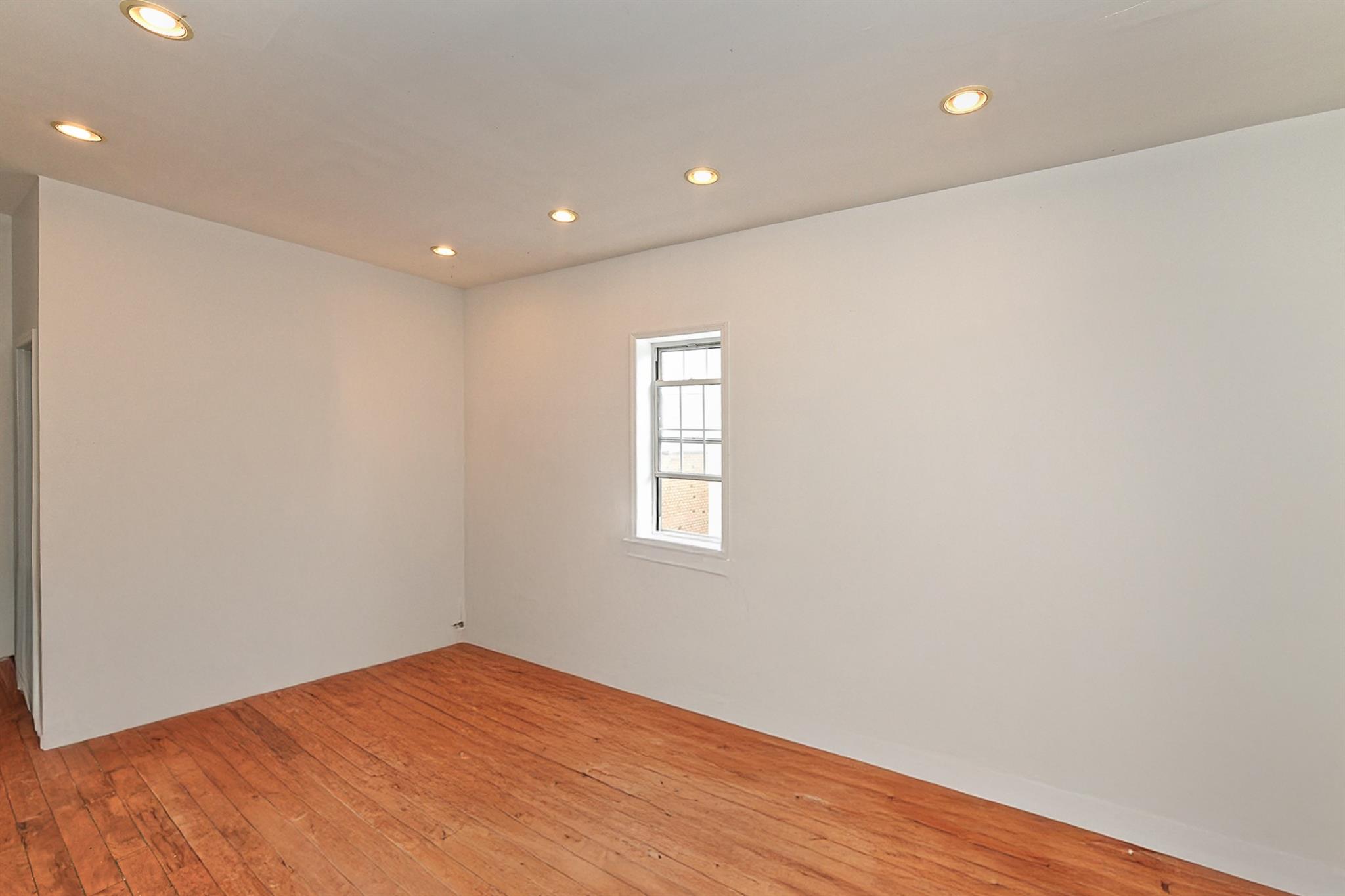 1244 Jefferson Avenue Property Photo 11