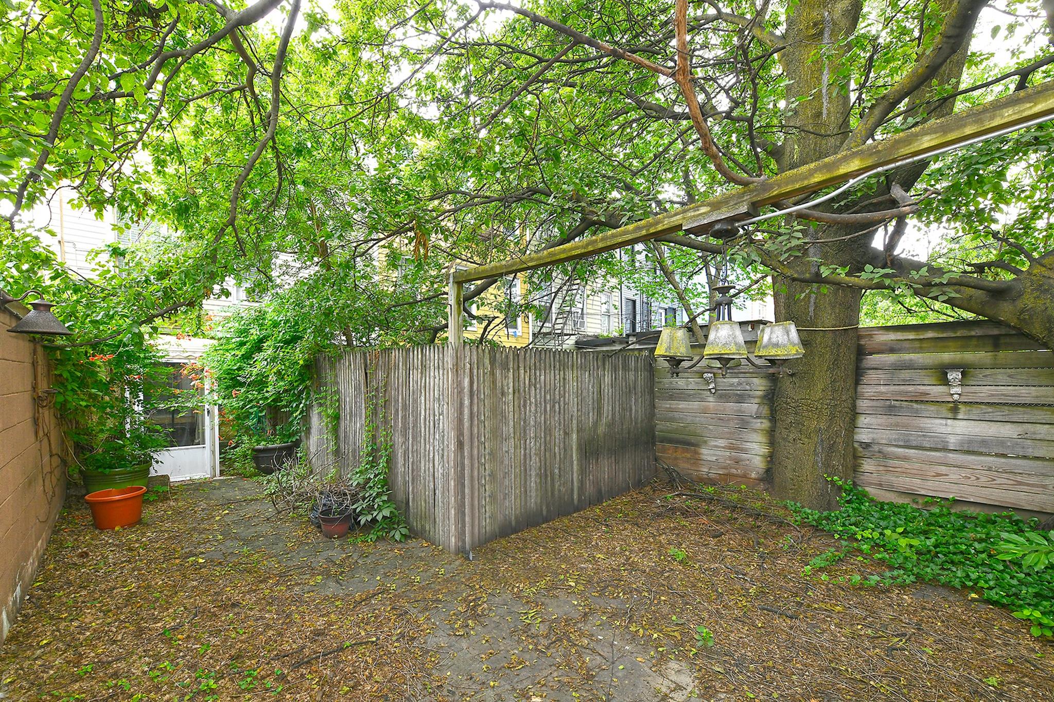 1244 Jefferson Avenue Property Photo 19