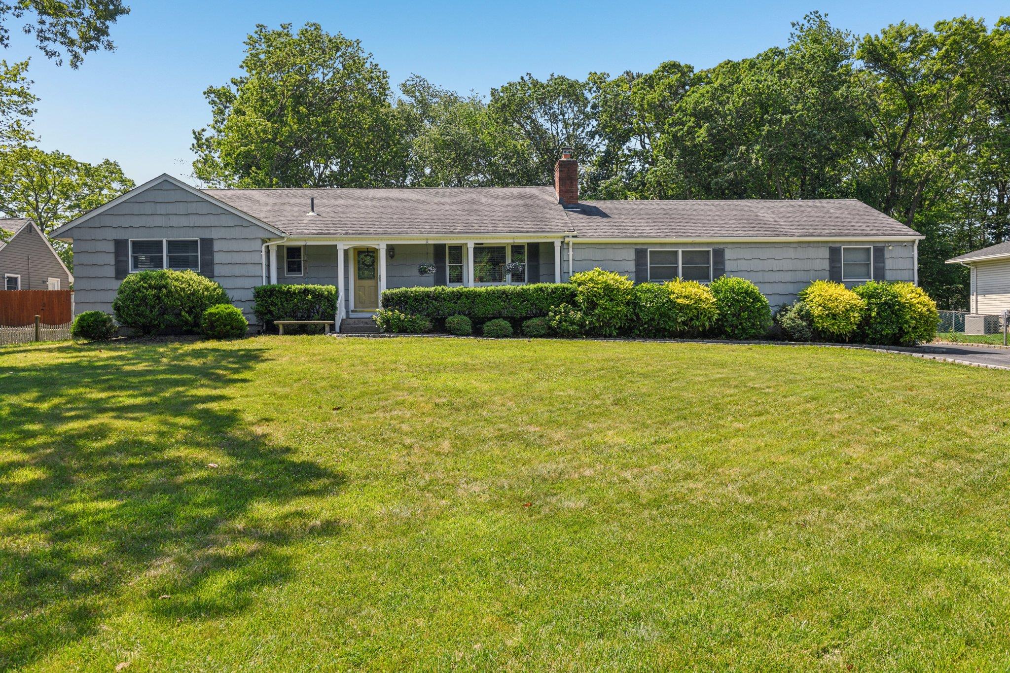1824 Spur Drive Property Photo 1