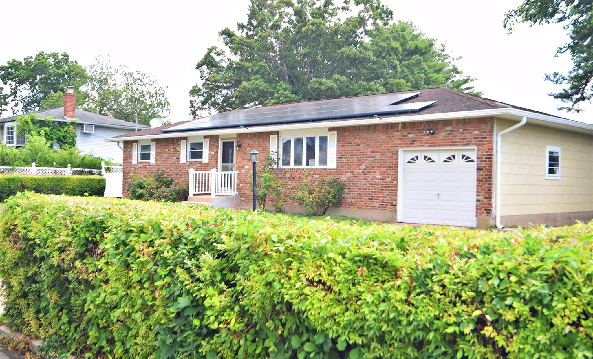 147 Maida Avenue Property Photo 1