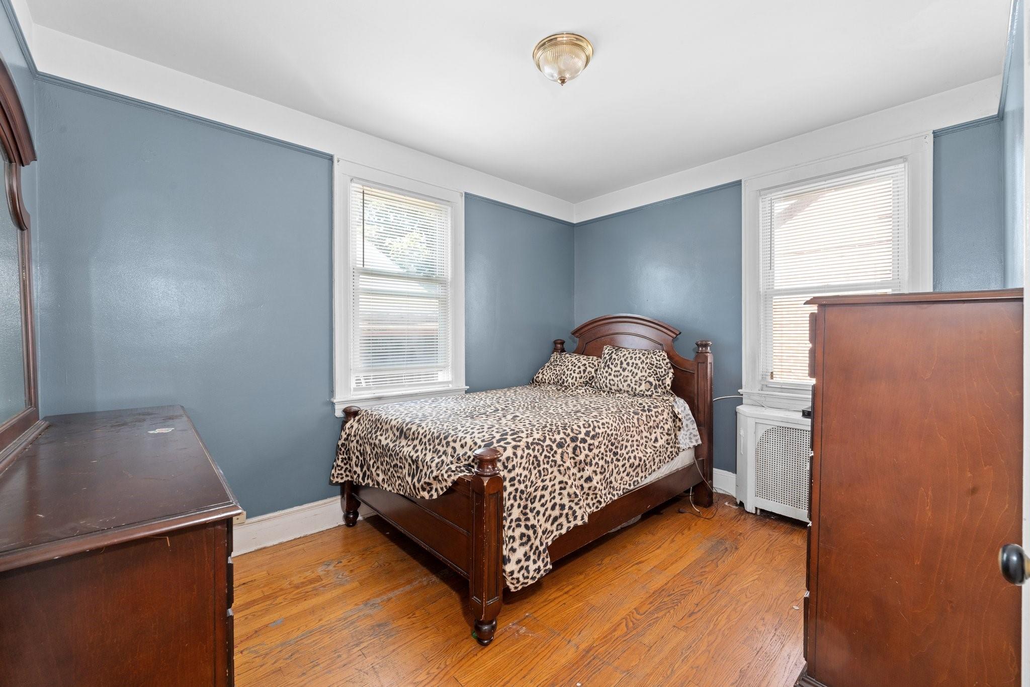 189-18 114 Drive Property Photo 8