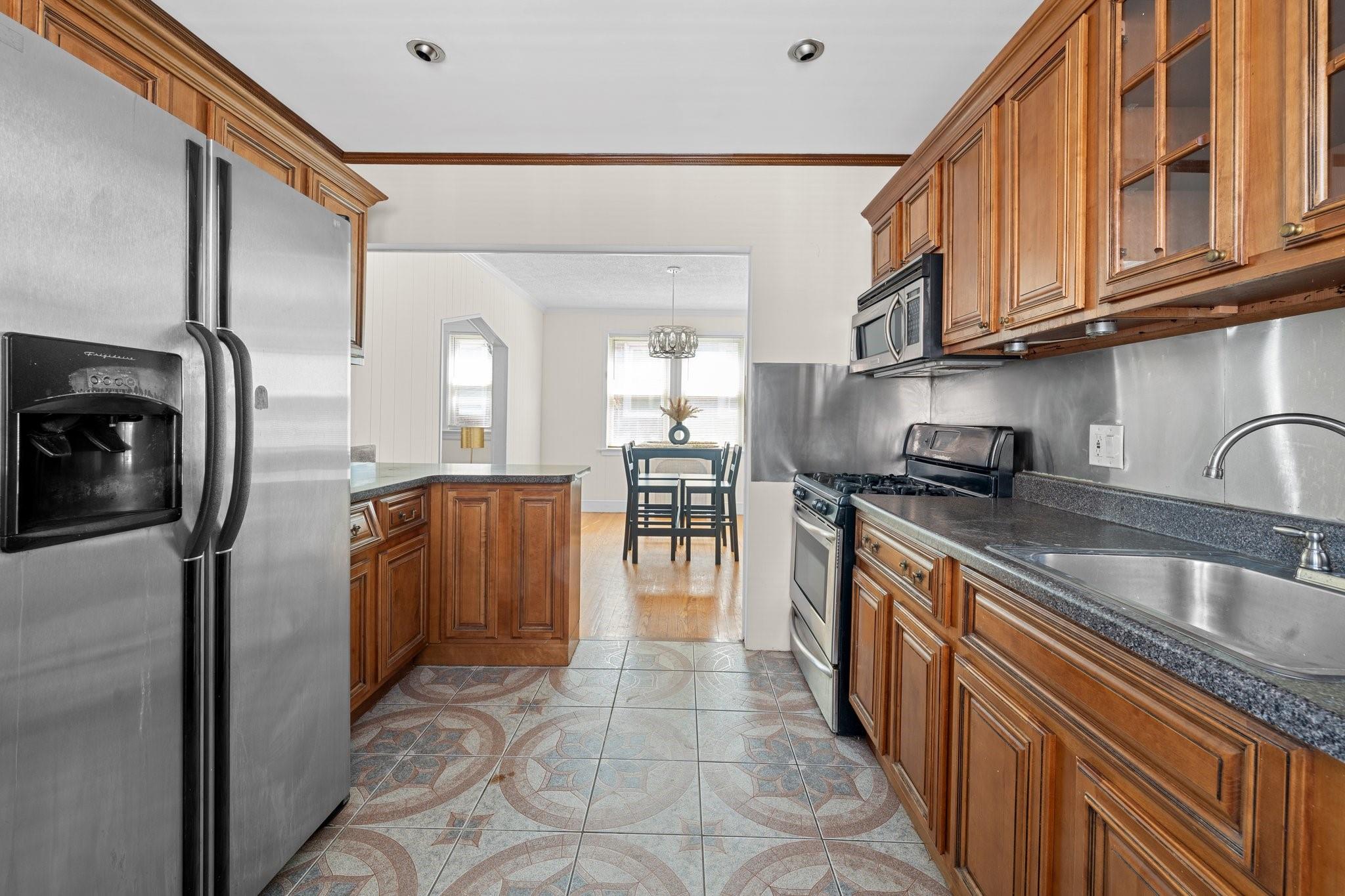 189-18 114 Drive Property Photo 16