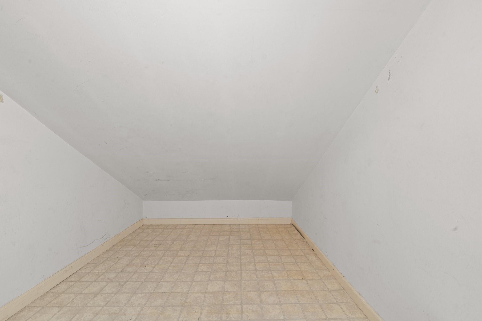 189-18 114 Drive Property Photo 22