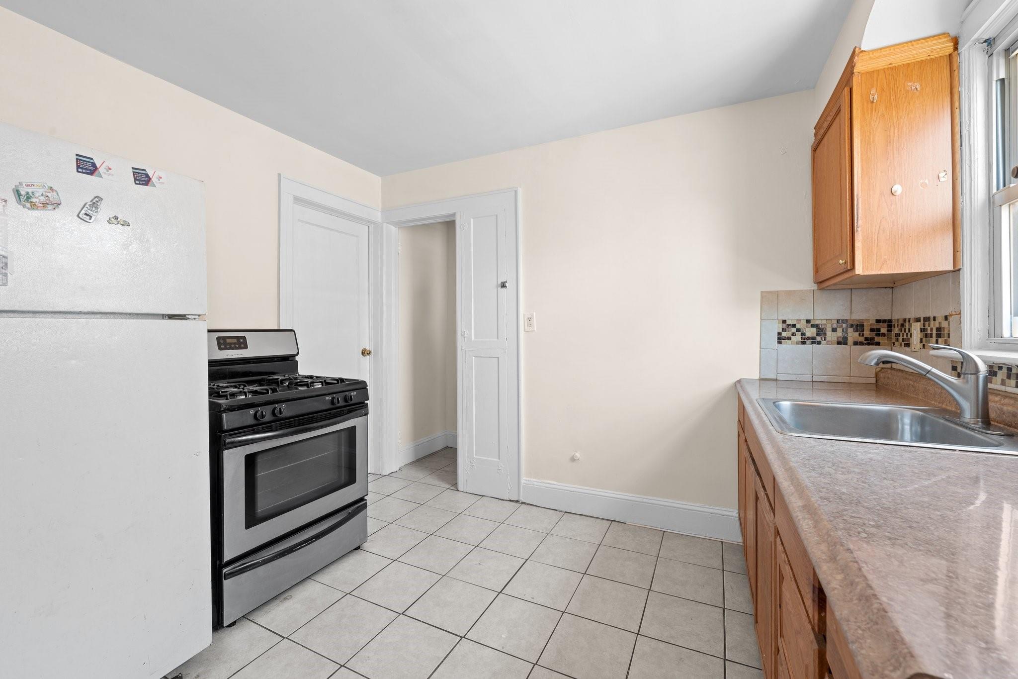 189-18 114 Drive Property Photo 24