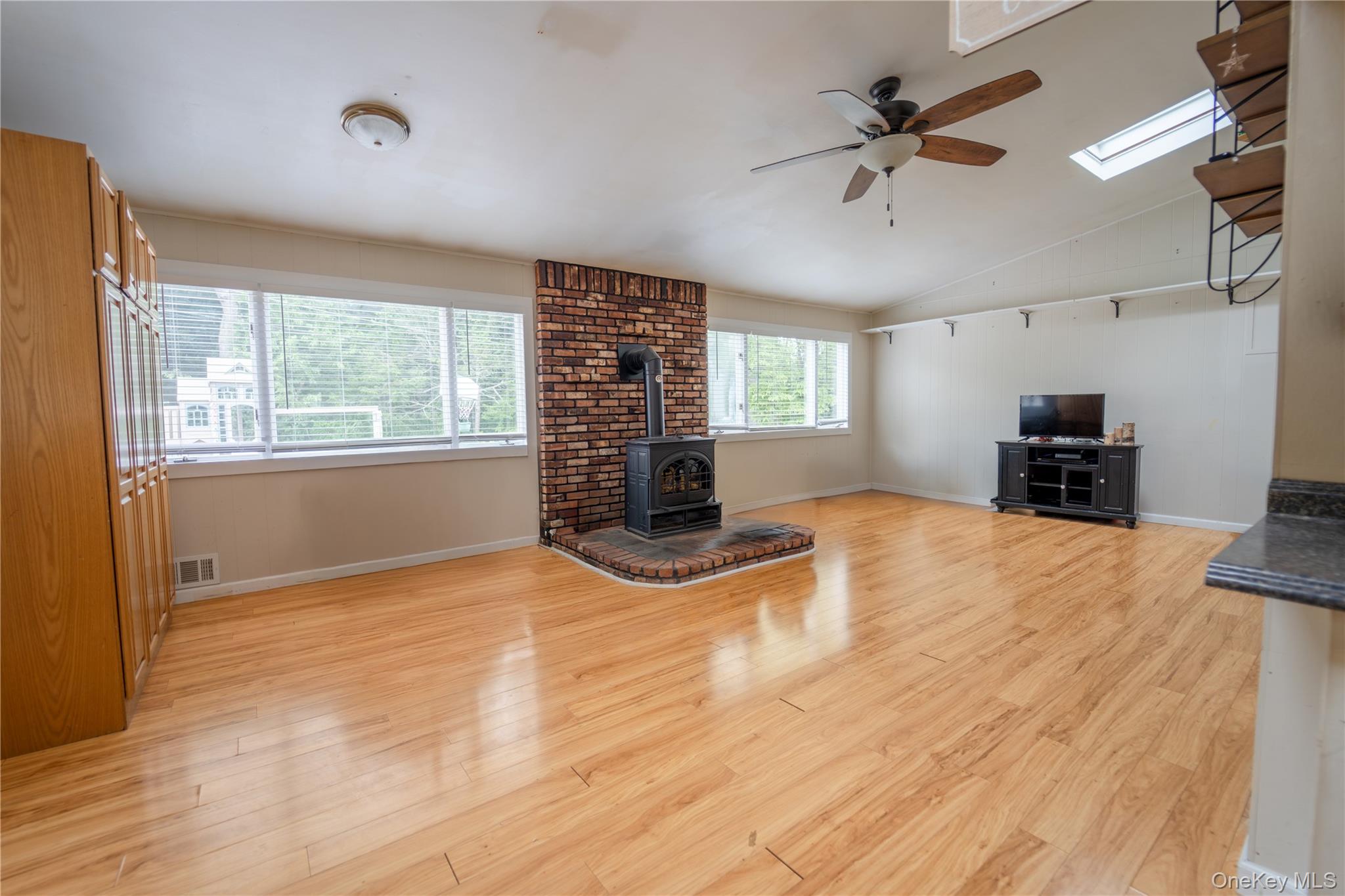 110 Roxbury Drive Property Photo 15