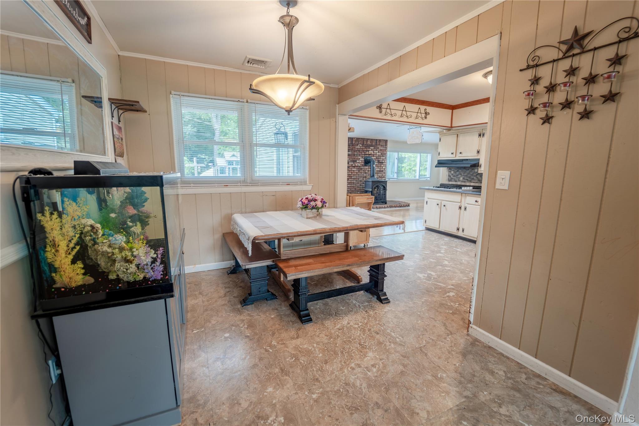 110 Roxbury Drive Property Photo 16