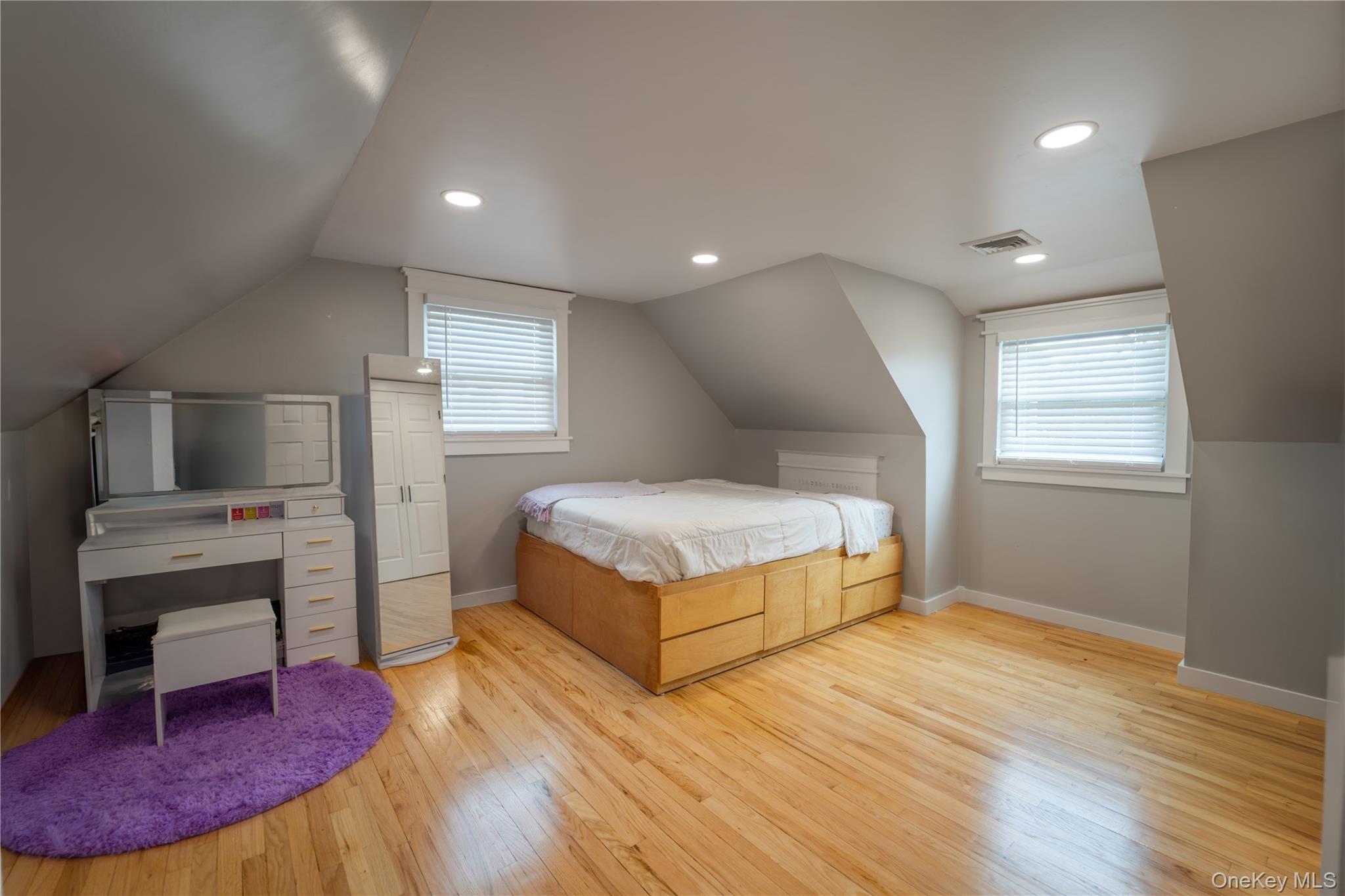 110 Roxbury Drive Property Photo 22