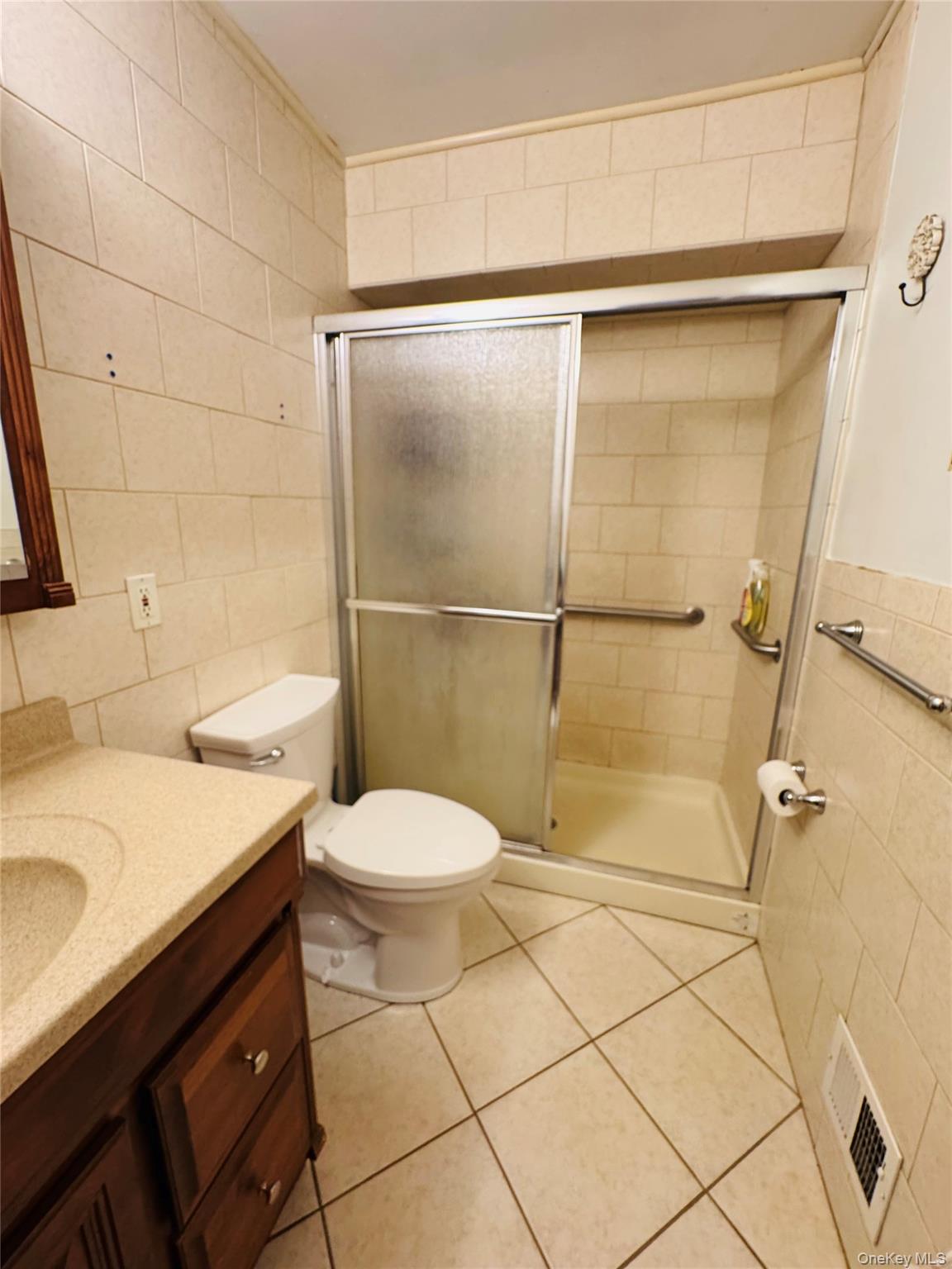 110 Roxbury Drive Property Photo 23