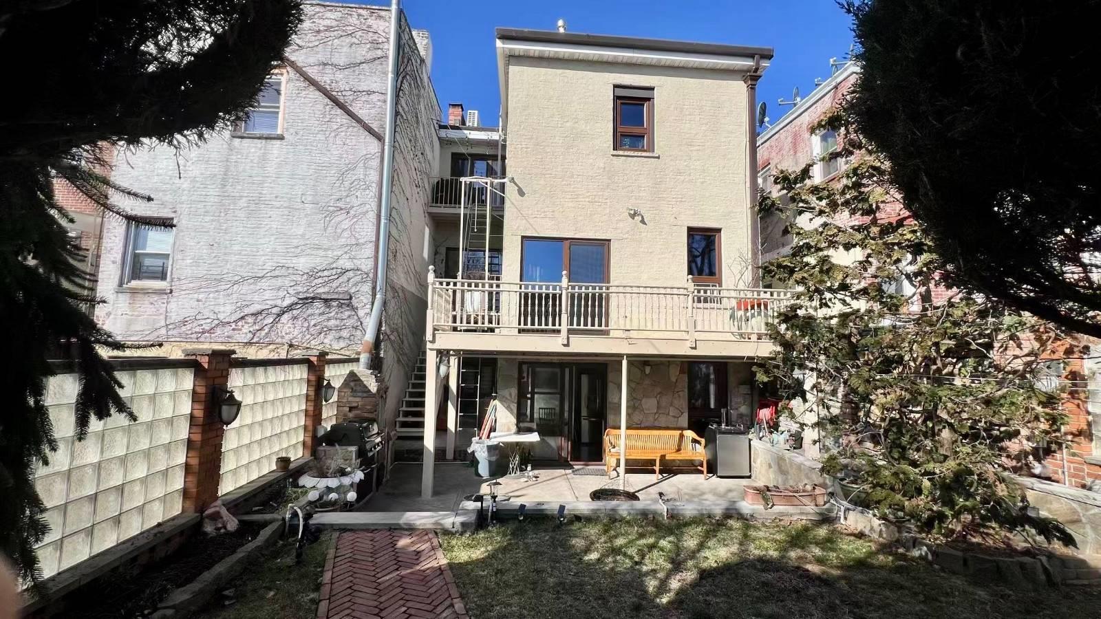 5741 58th Street Property Photo 9