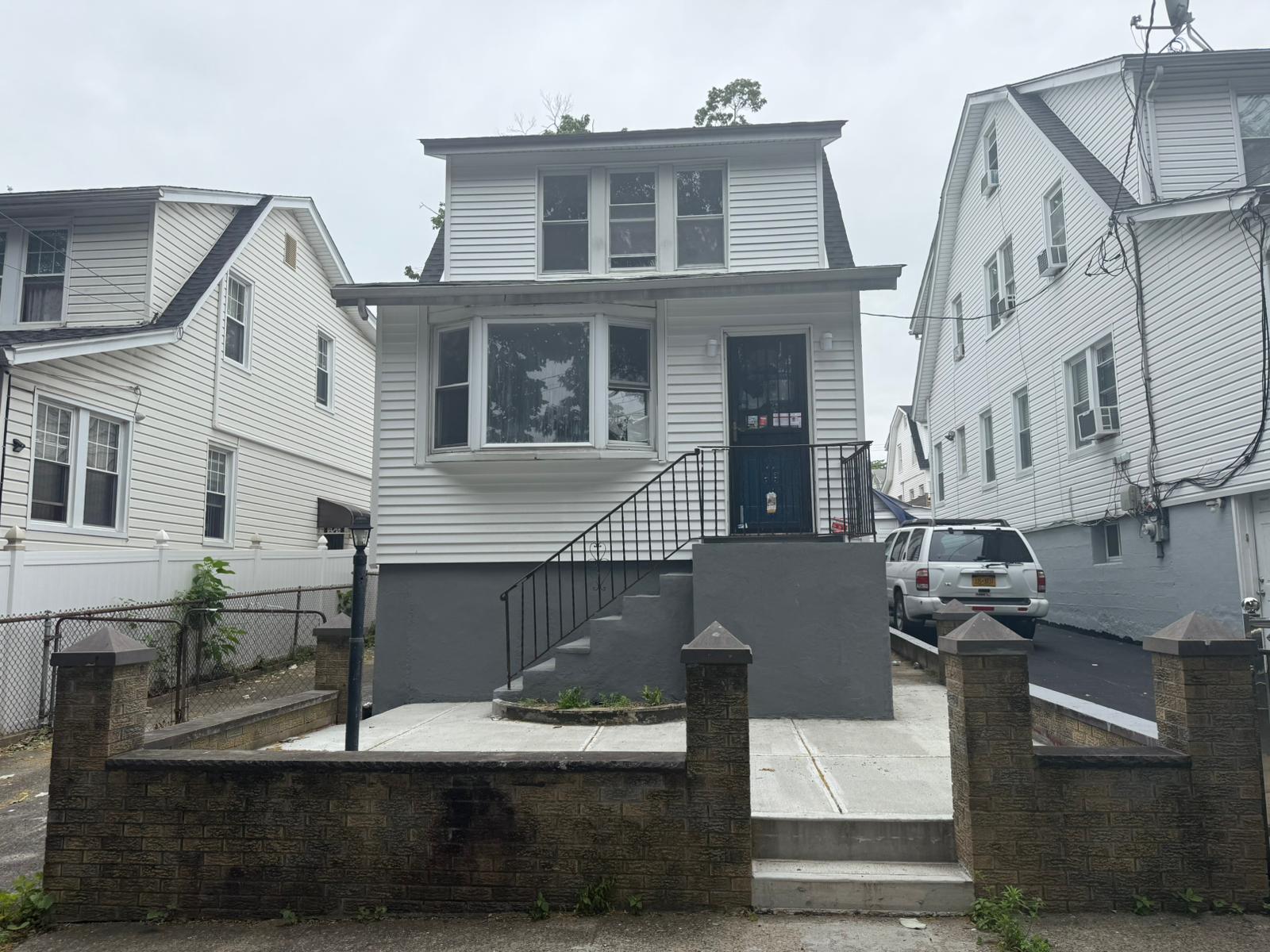 4347 Grace Avenue Property Photo 1