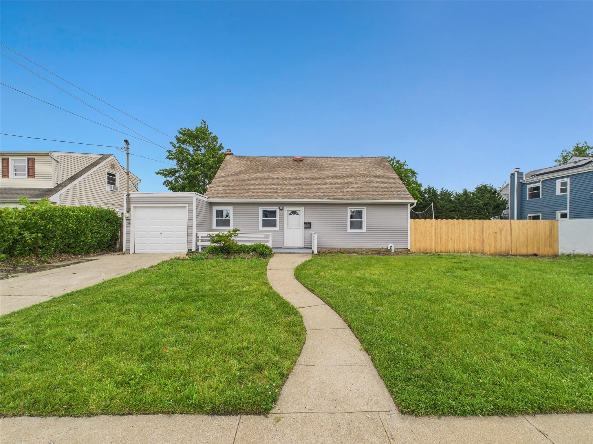 1057 Washington Street Property Photo 1