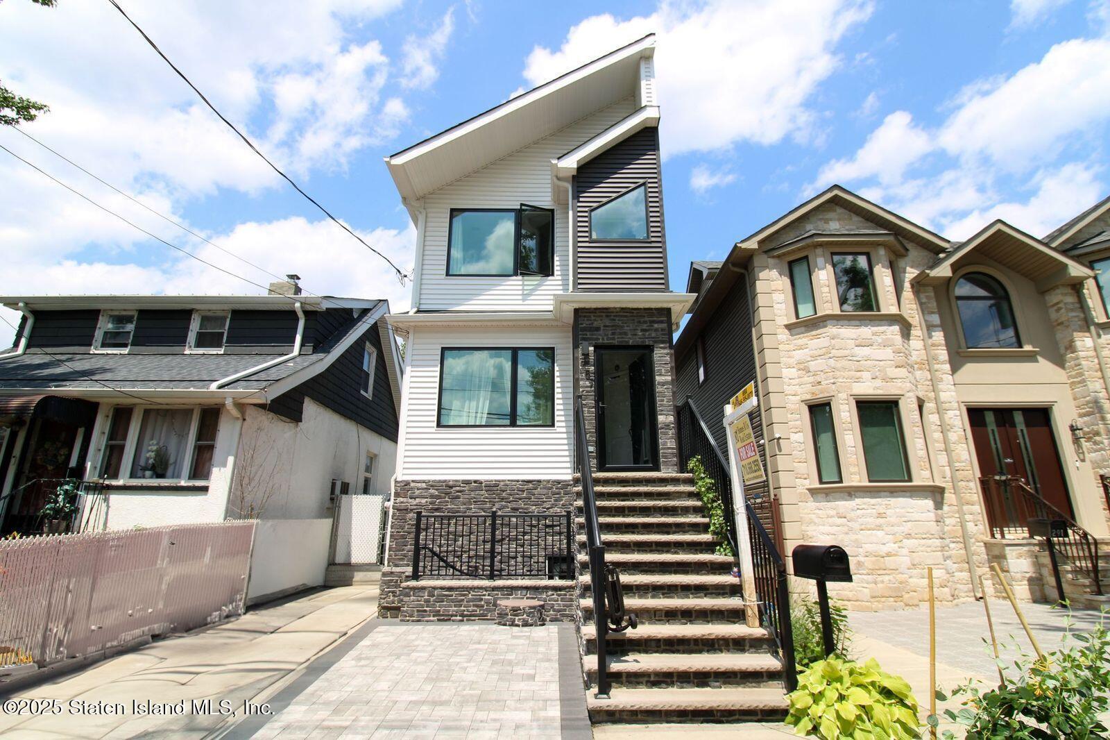 287 Alter Avenue Property Photo 1