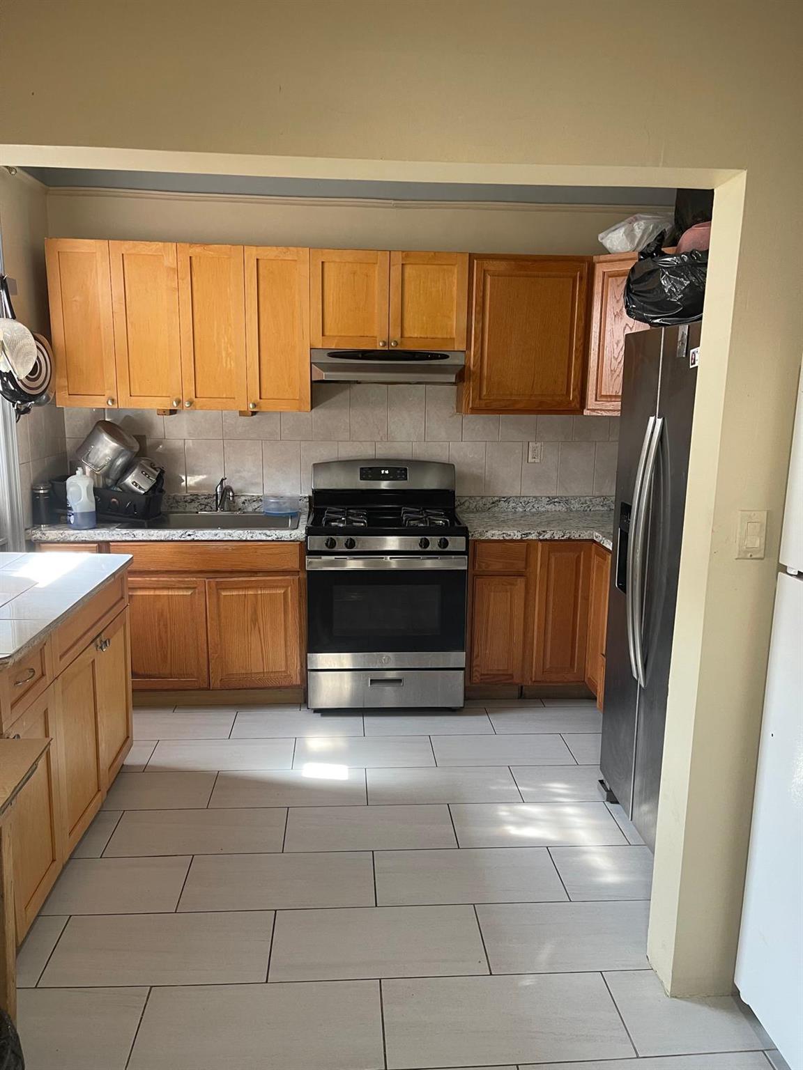 3331 100th Street Property Photo 4