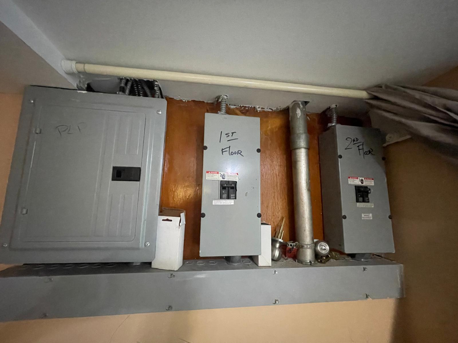 3331 100th Street Property Photo 6