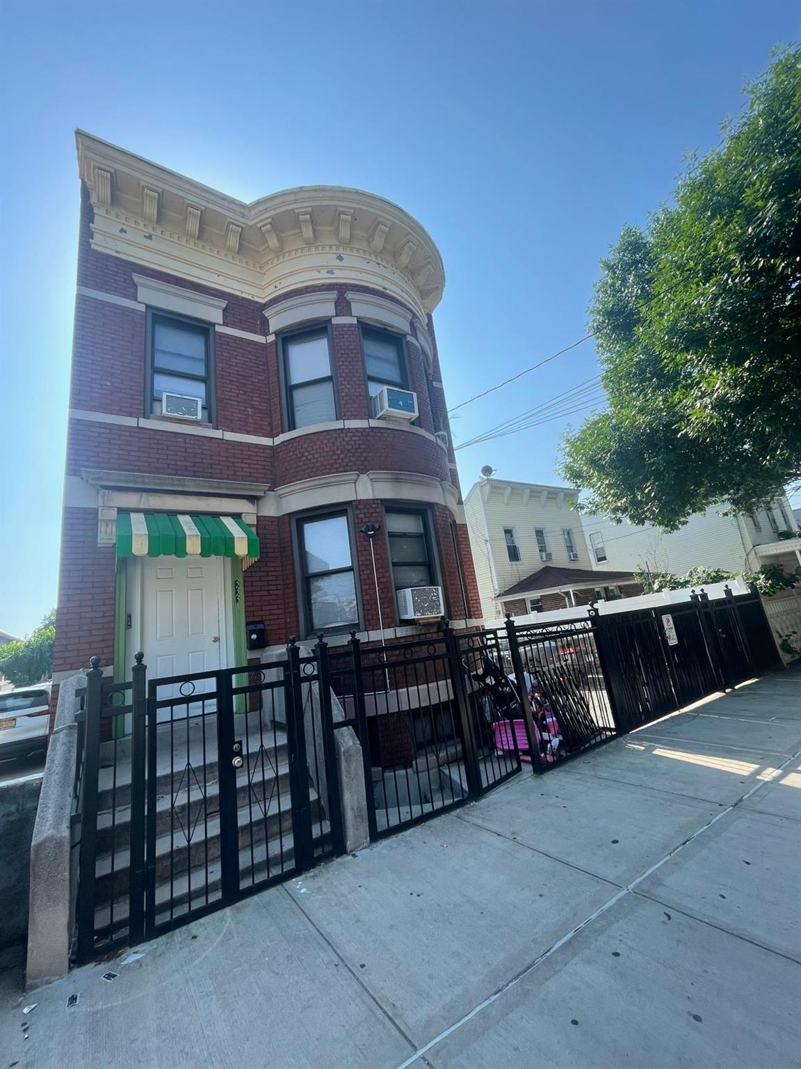 3331 100th Street Property Photo 20