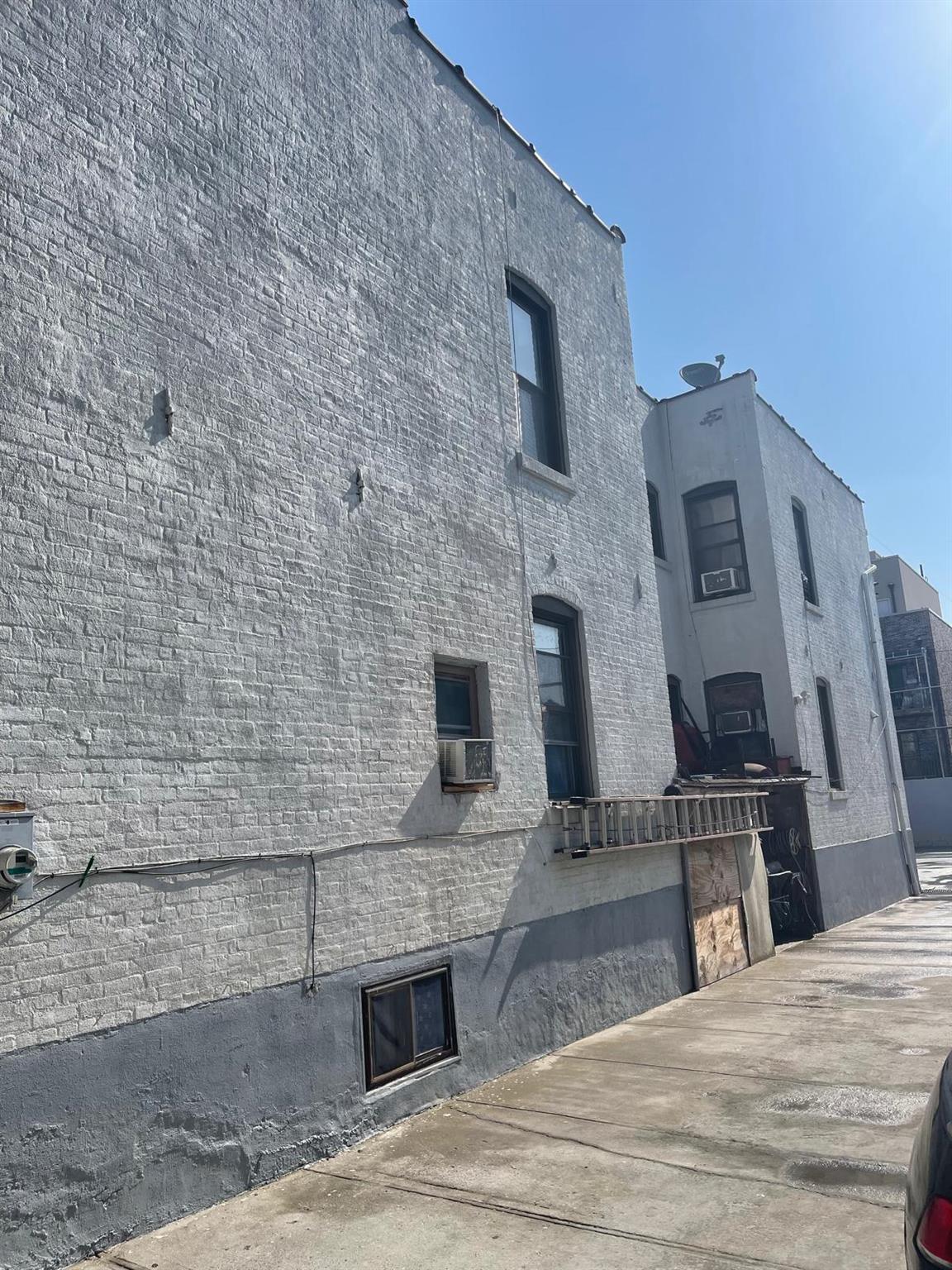 3331 100th Street Property Photo 25