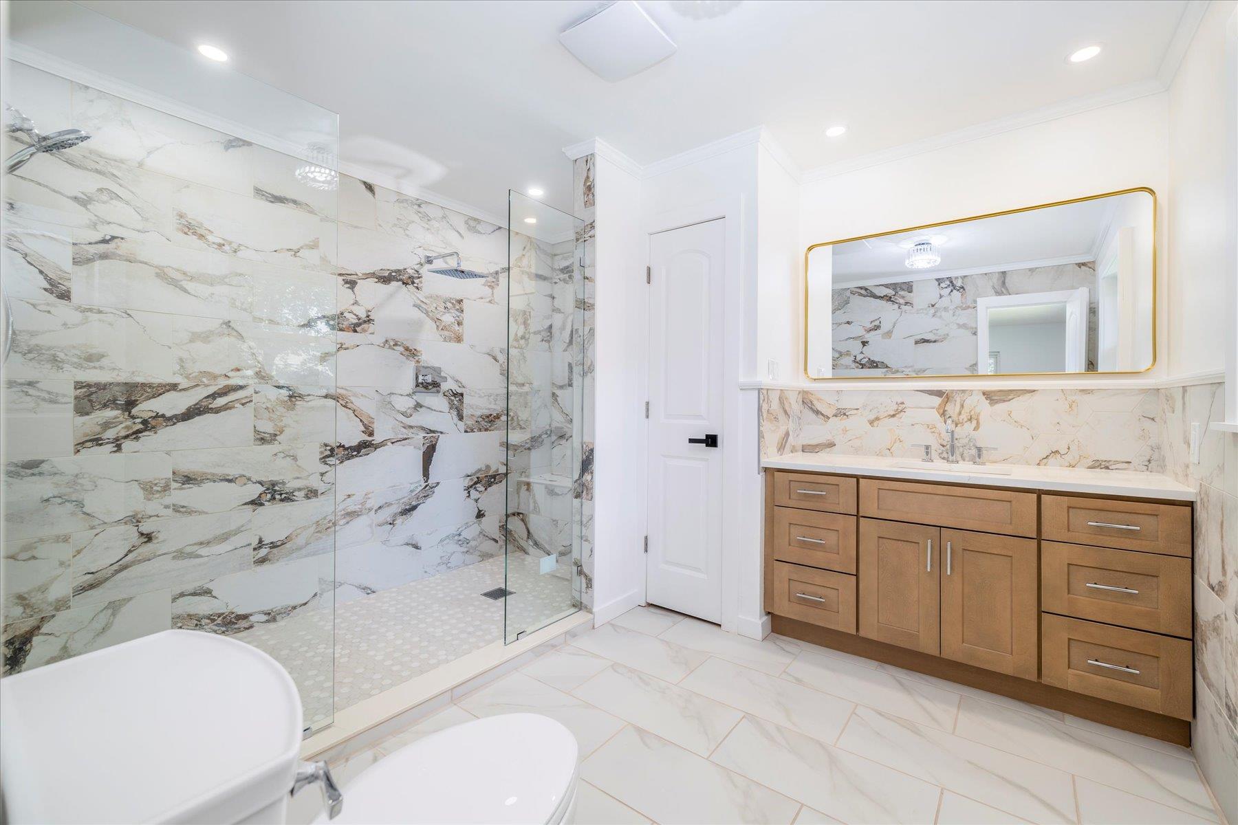186 Prince Avenue Property Photo 1