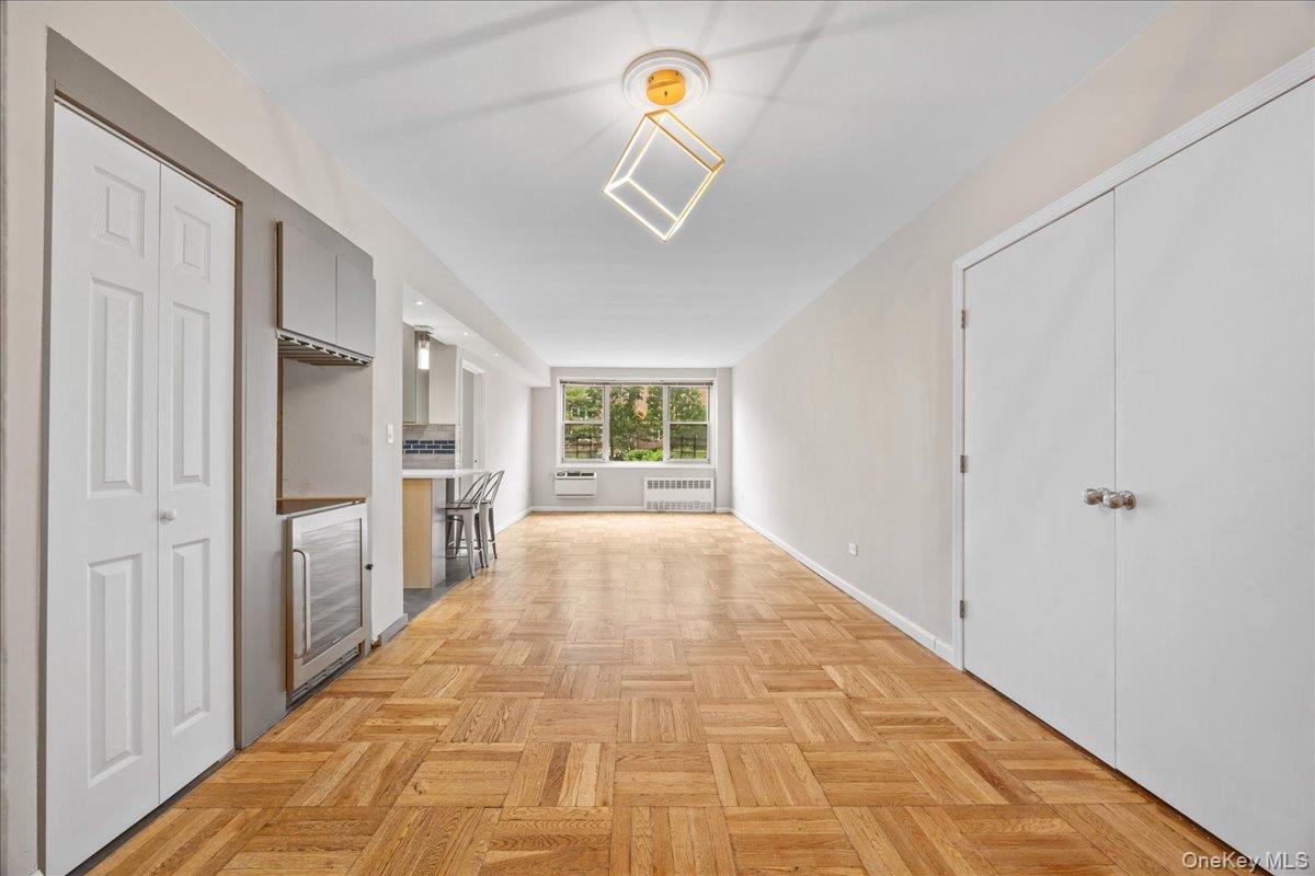 629 Kappock Street 2a Property Photo 14