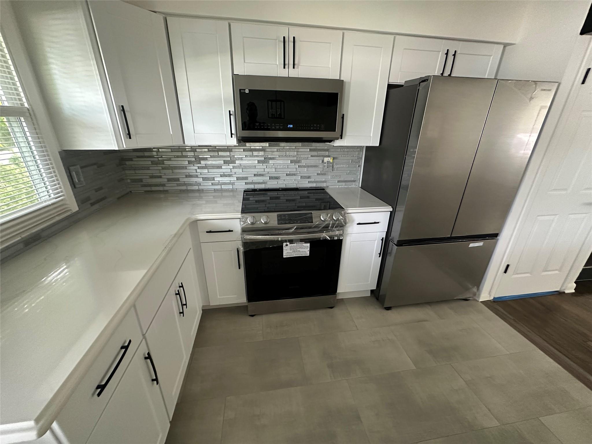 1070 Spur Drive Property Photo 16