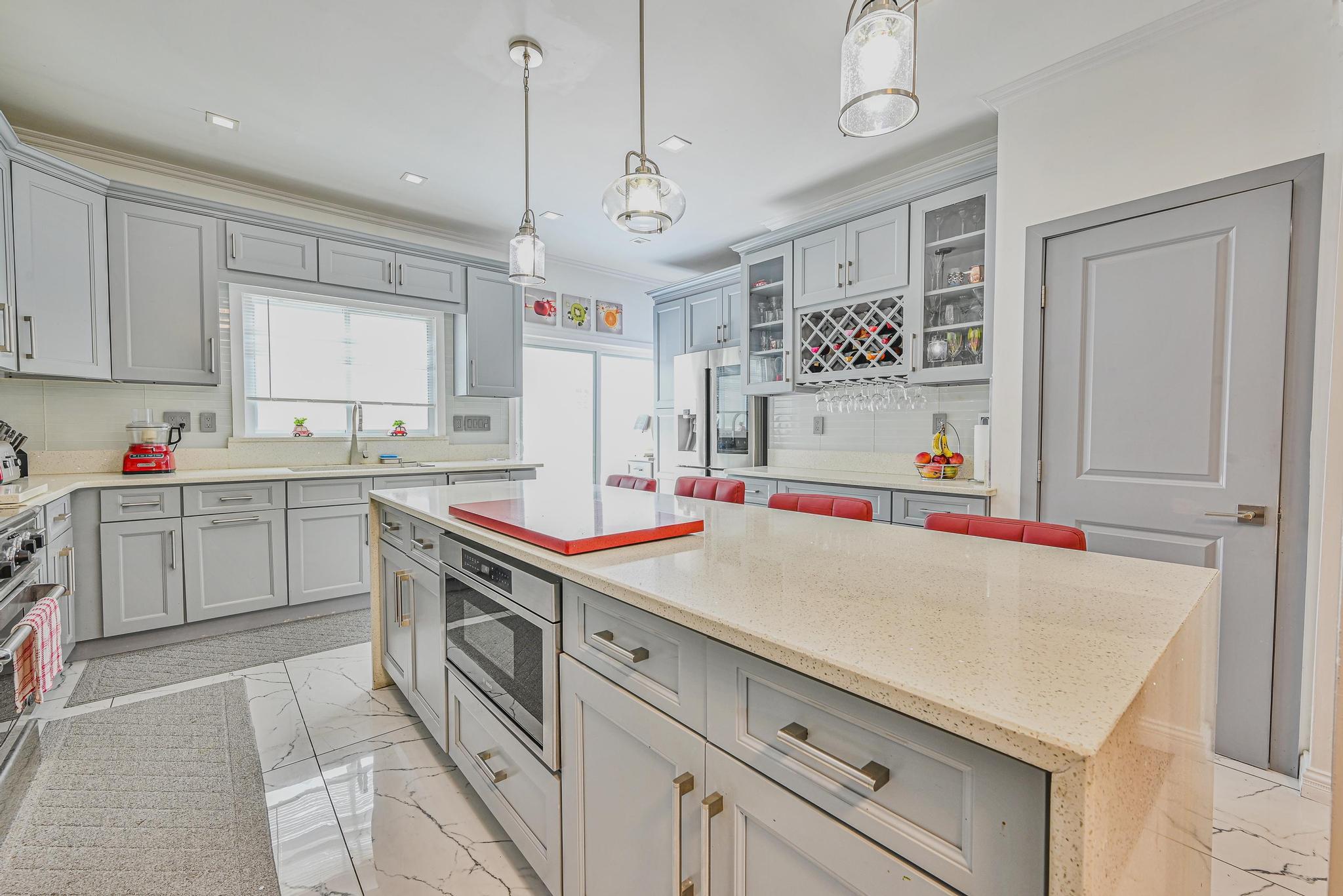 36 W Saint Marks Place Property Photo 15