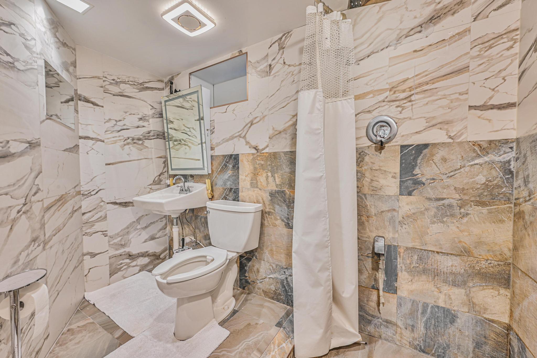 36 W Saint Marks Place Property Photo 22