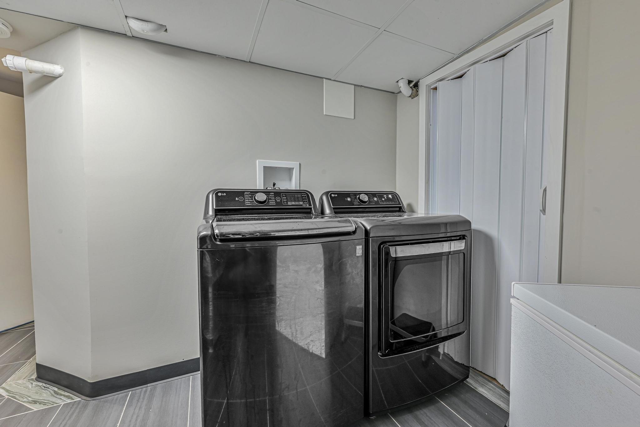 36 W Saint Marks Place Property Photo 29