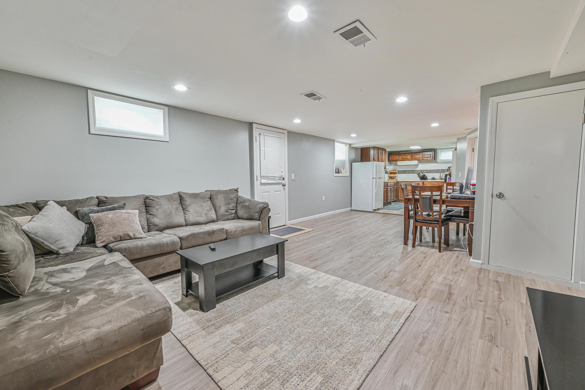 36 W Saint Marks Place Property Photo 31