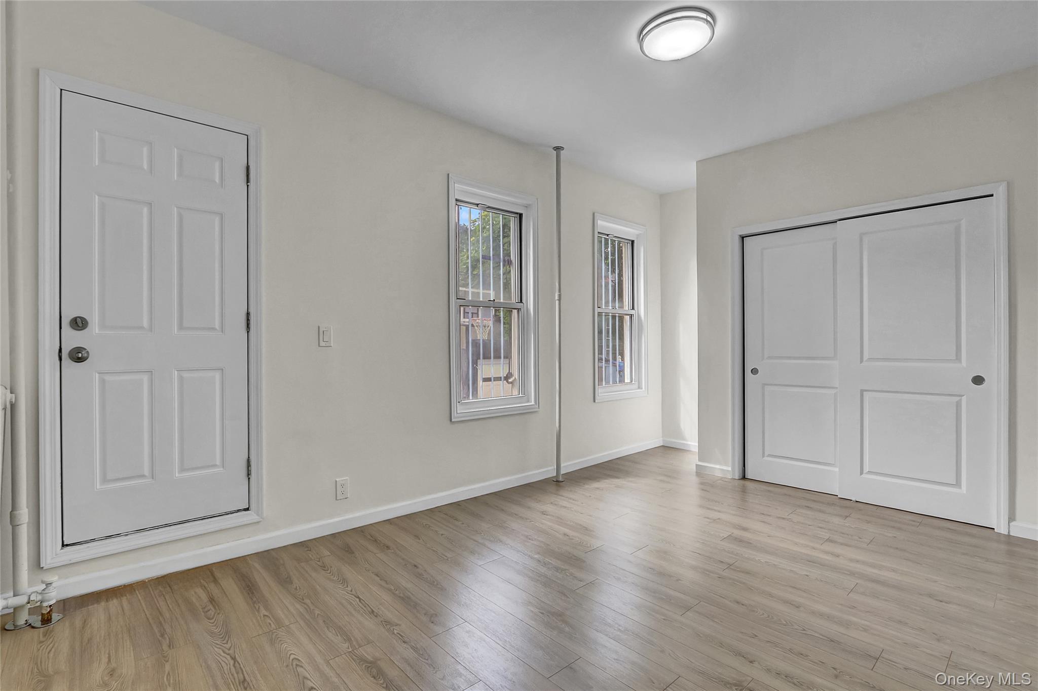 58-60 78th Avenue Property Photo 9