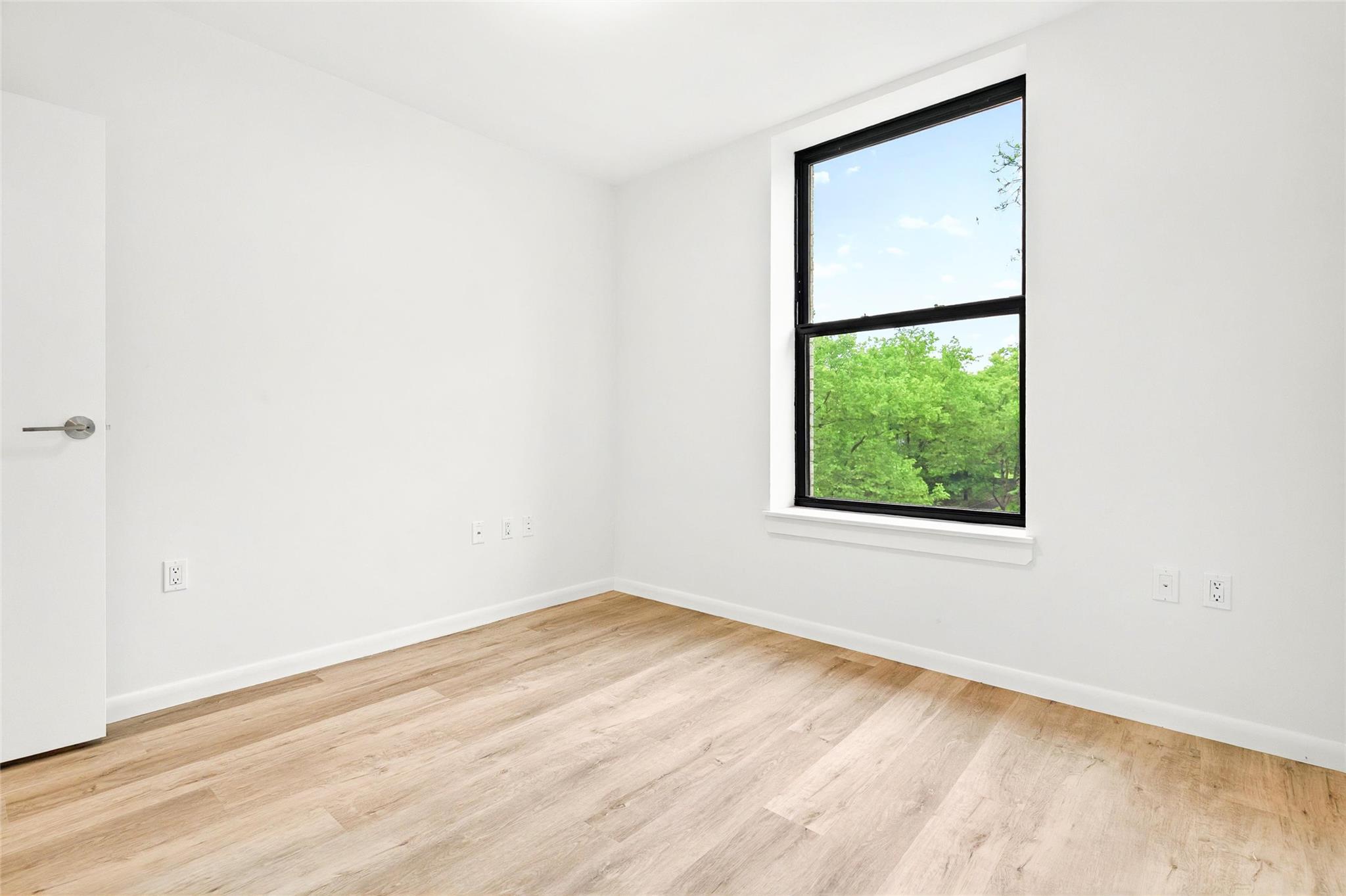 1727 Lacombe Avenue 4b Property Photo 25