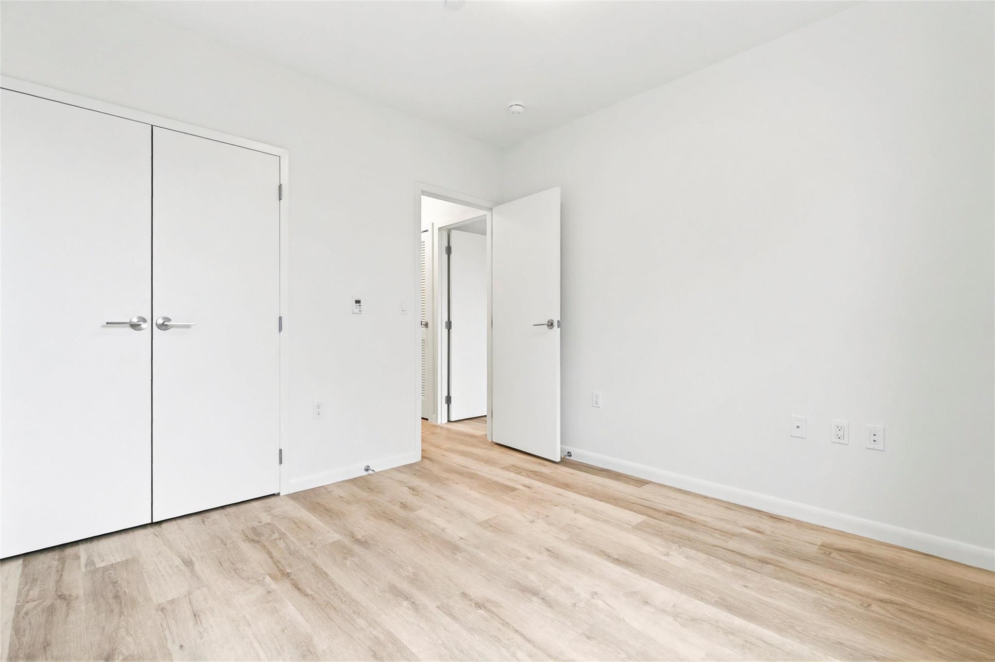 1727 Lacombe Avenue 4b Property Photo 26
