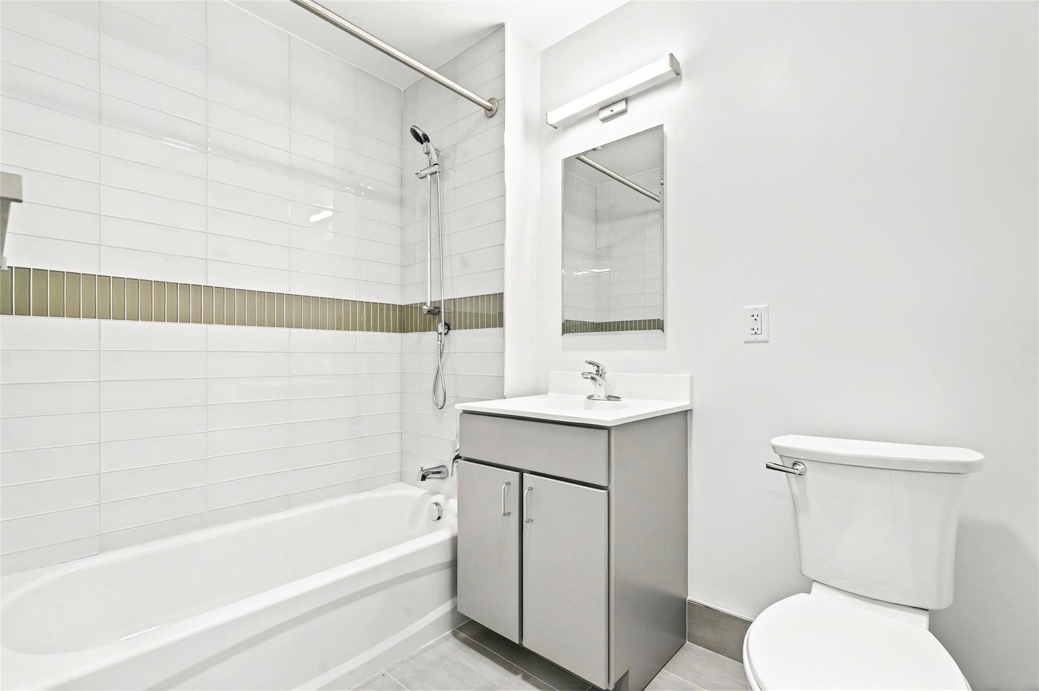 1727 Lacombe Avenue 4b Property Photo 27