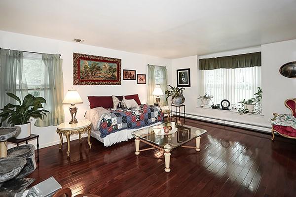 2 Evans Lane Property Photo 8
