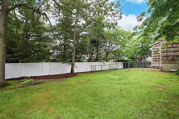 2 Evans Lane Property Photo 32